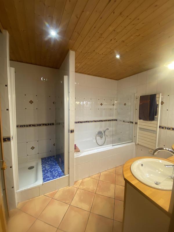 Immeuble - 155 m² - 14 pièces