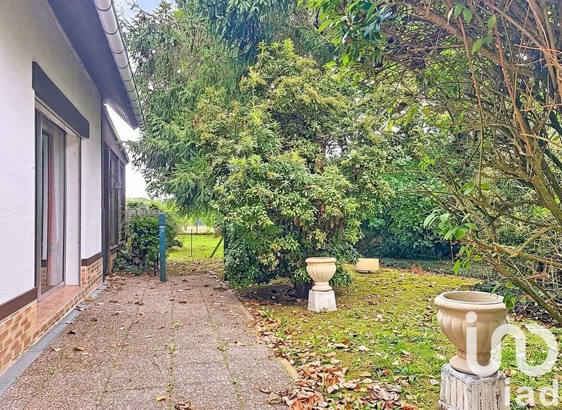 Maison - 225 m² - 8 pièces