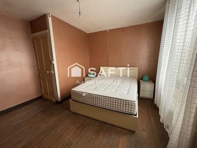 Maison - 99 m² - 5 pièces