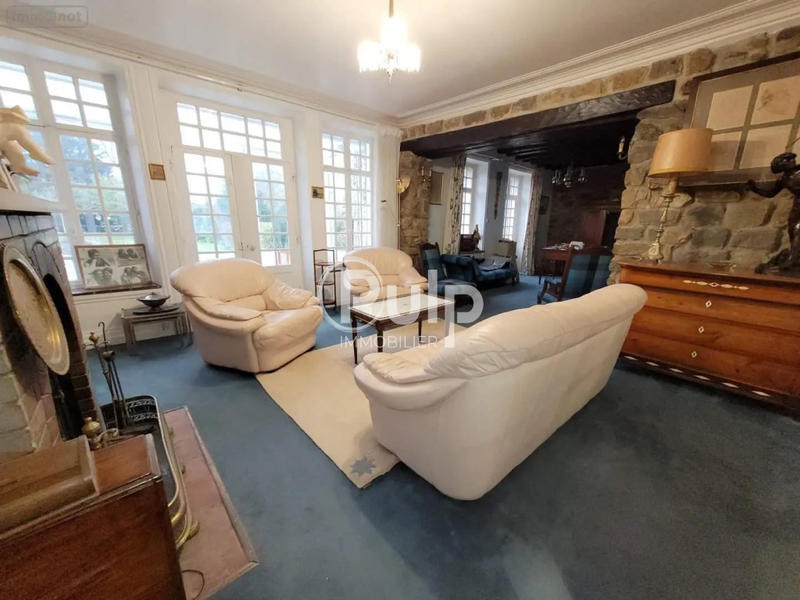 Maison de maîtres - 230 m² - 10 pièces