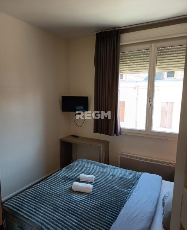 Local commercial - 645 m²