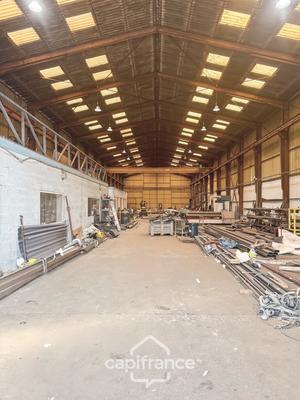 Bureau - 2 500 m² - 2 pièces