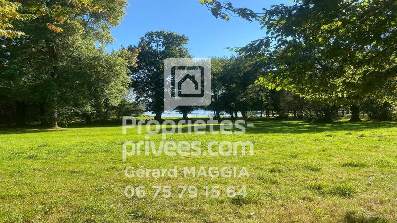 Terrain constructible - 830 m²