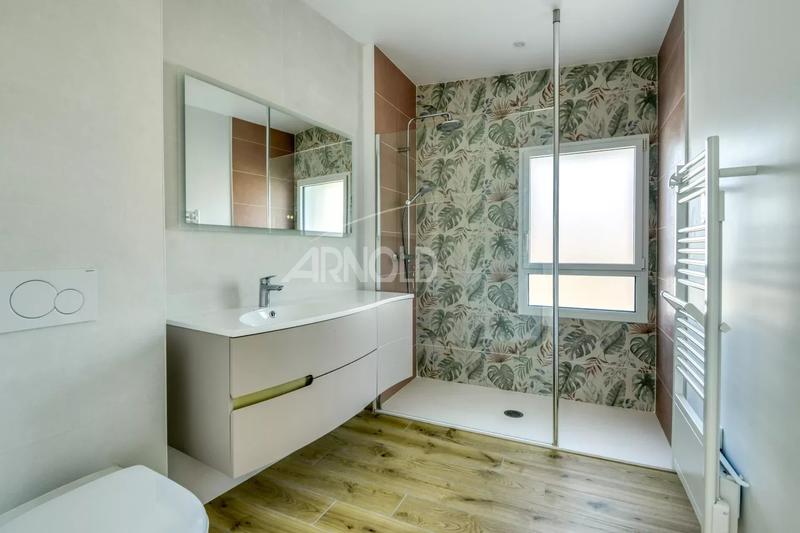 Maison - 158 m² - 7 pièces