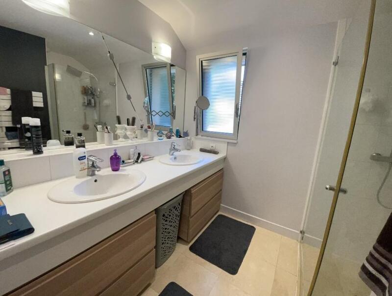 Maison - 164 m² - 6 pièces