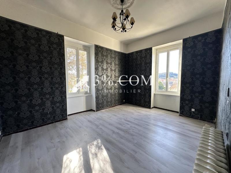 Maison de ville - 85 m² - 7 pièces