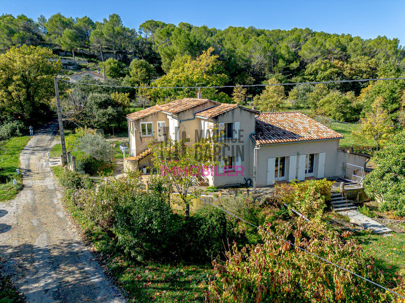 Maison - 177 m² - 7 pièces