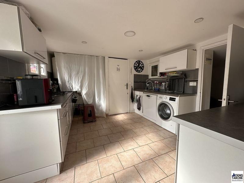 Maison traditionnelle - 131 m² - 7 pièces