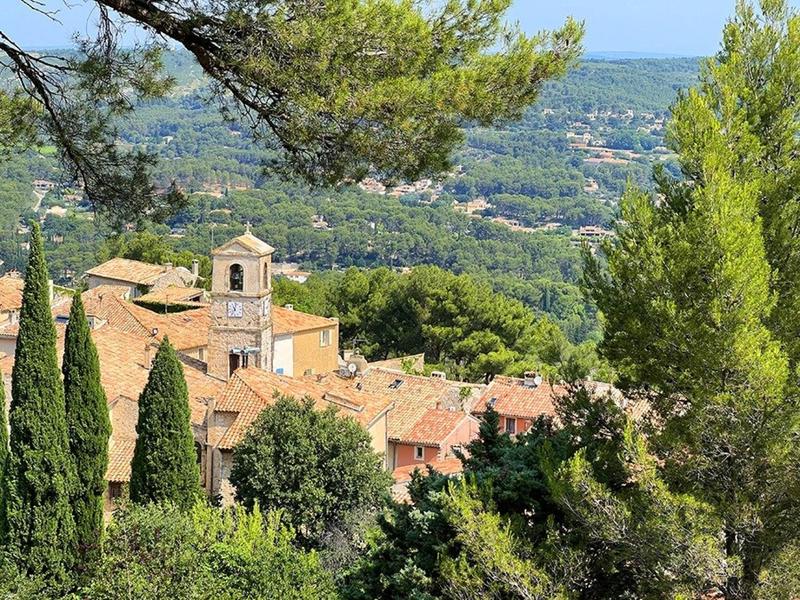 Maison - 220 m² - 7 pièces