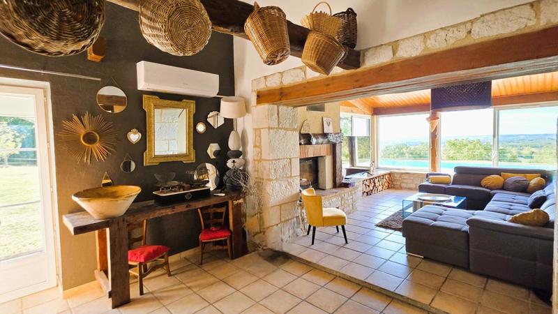 Maison en pierre - 150 m² - 7 pièces