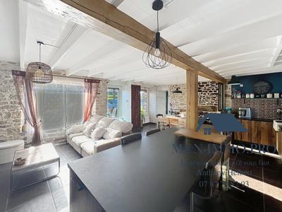 Maison - 130 m² - 7 pièces