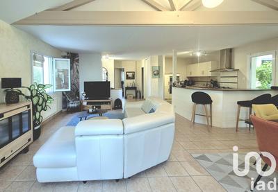 Maison - 140 m² - 4 pièces