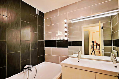 Appartement - 76 m² - 4 pièces