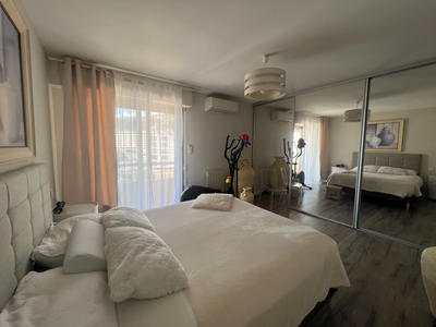 Appartement - 110 m² - 4 pièces