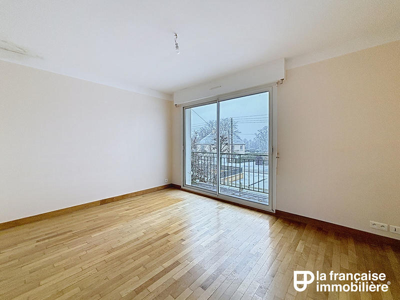 Maison - 92 m² - 5 pièces