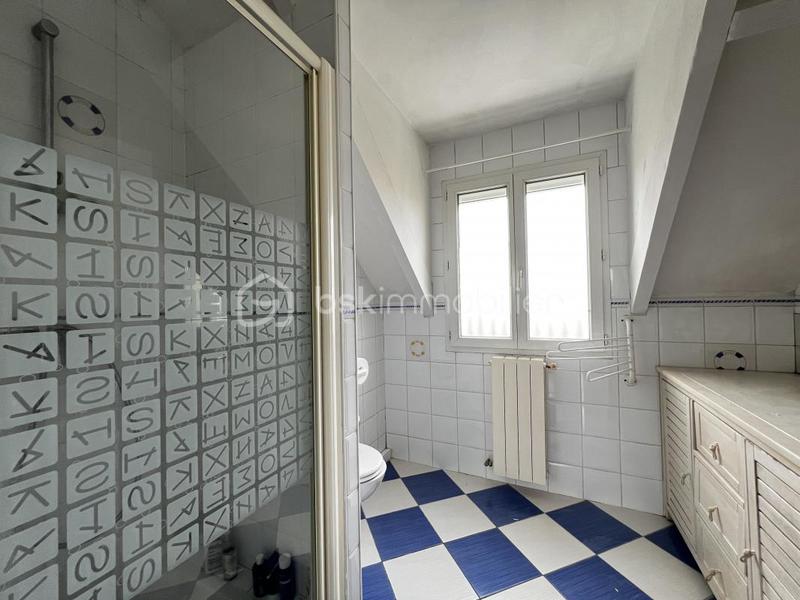 Maison - 145 m² - 7 pièces