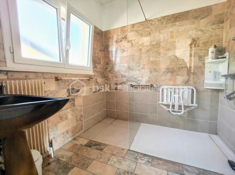 Maison - 150 m² - 8 pièces