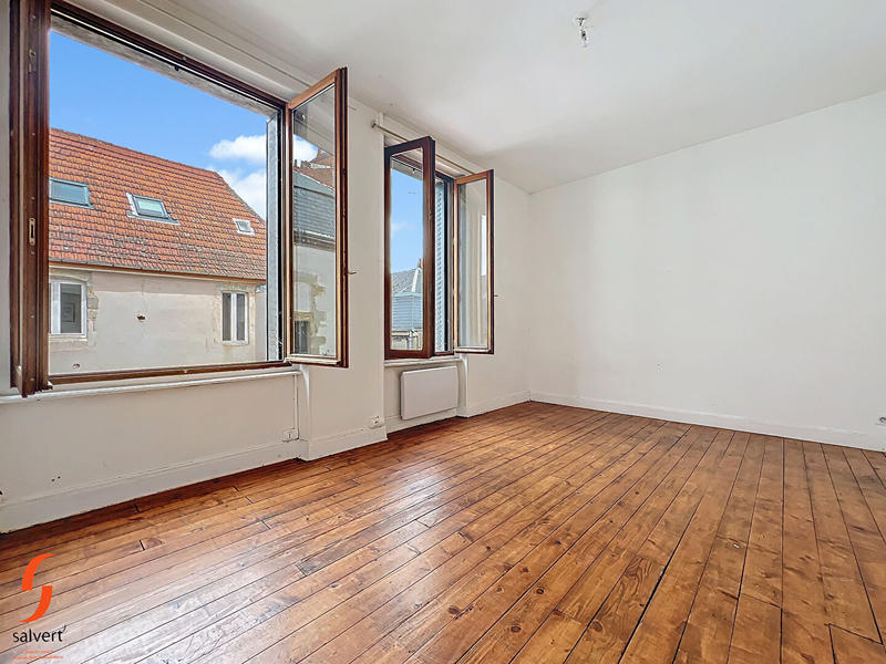 Immeuble - 17 pièces