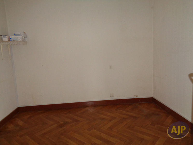 Maison - 93 m² - 5 pièces