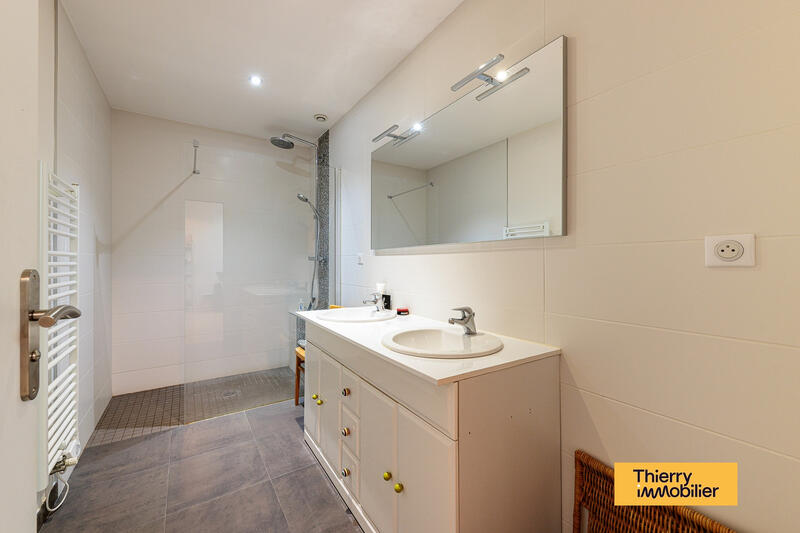 Maison - 183 m² - 6 pièces