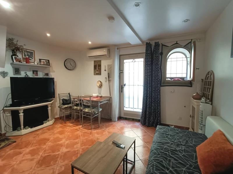 Viager - Maison traditionnelle - 32 m² - 2 pièces