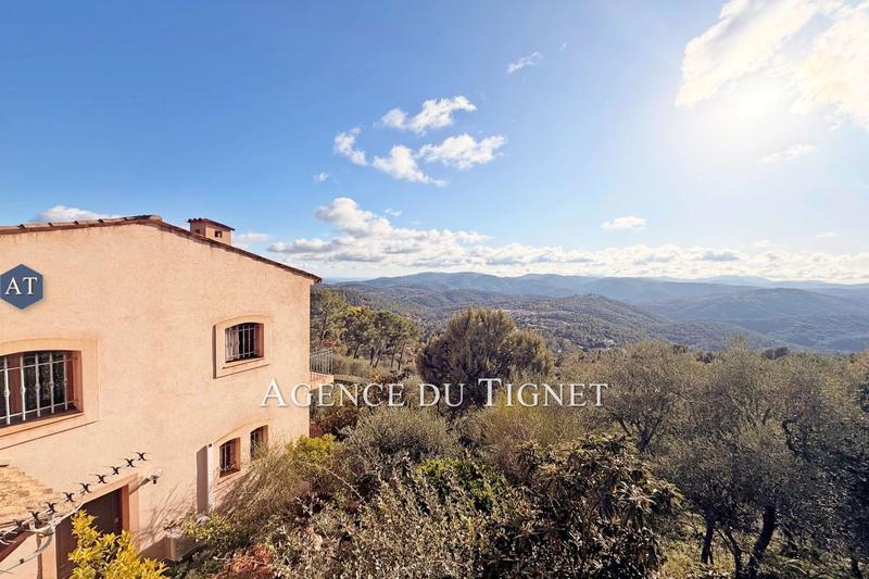 Maison - 217 m² - 7 pièces