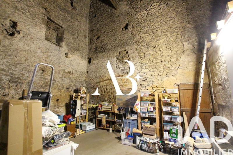 Maison - 291 m² - 8 pièces