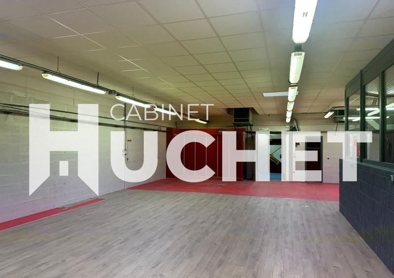 Local d'activité / Entrepôt - 405 m²