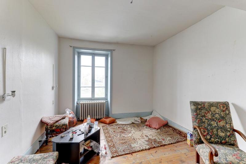 Propriété - 196 m²