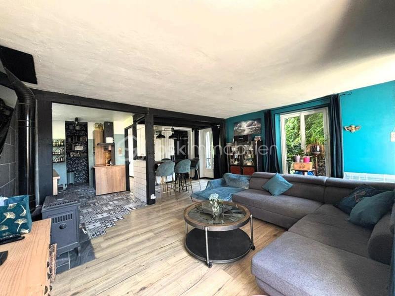 Demeure - 161 m² - 5 pièces