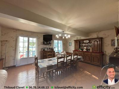 Maison - 196 m² - 7 pièces