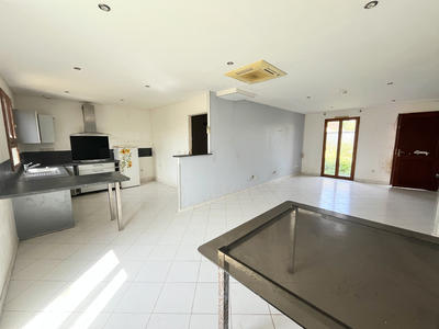 Maison - 82 m² - 4 pièces