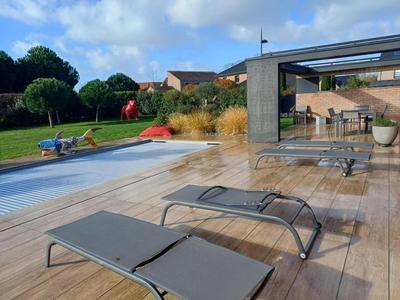 Maison d'architecte - 250 m² - 6 pièces