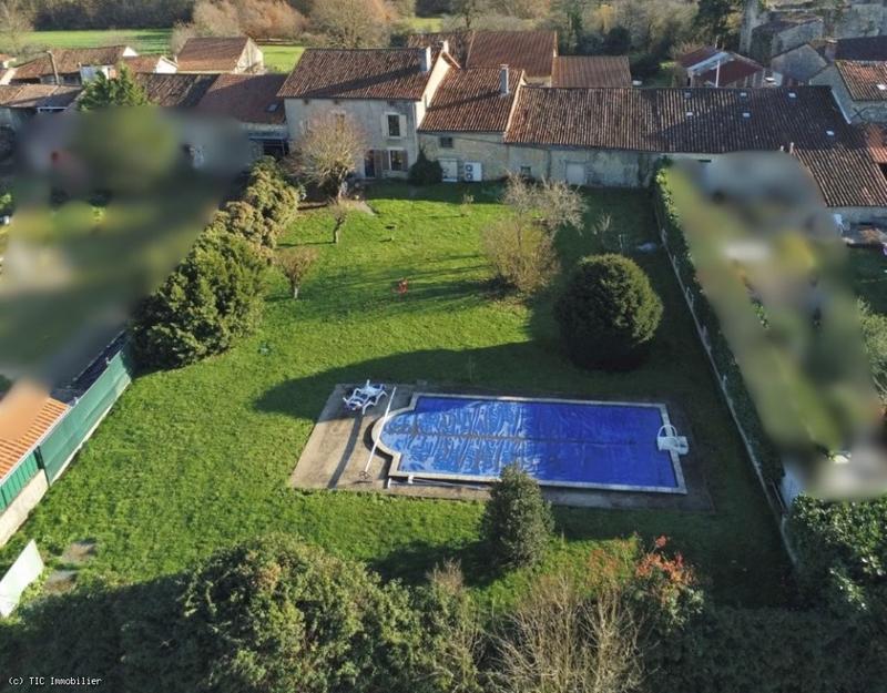 Maison de campagne - 210 m² - 7 pièces