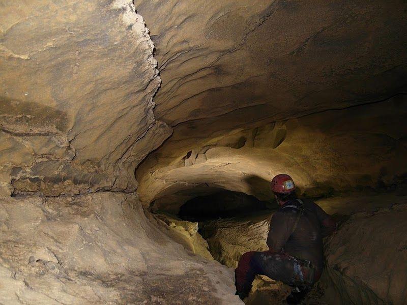 Découverte de la spéléologie avec Mendi Gaiak