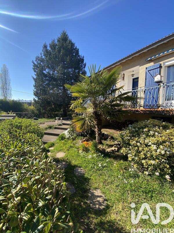 Maison - 110 m² - 4 pièces