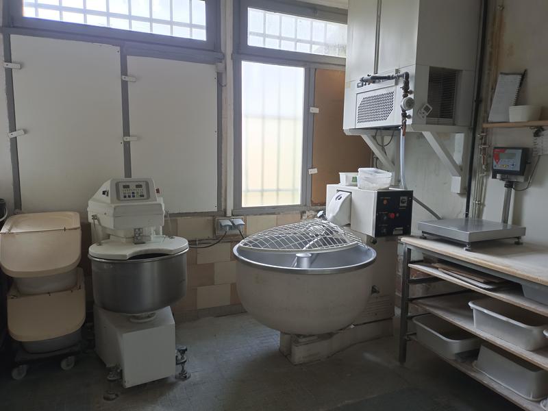 Fonds de commerce - Magasins - 1 000 m²