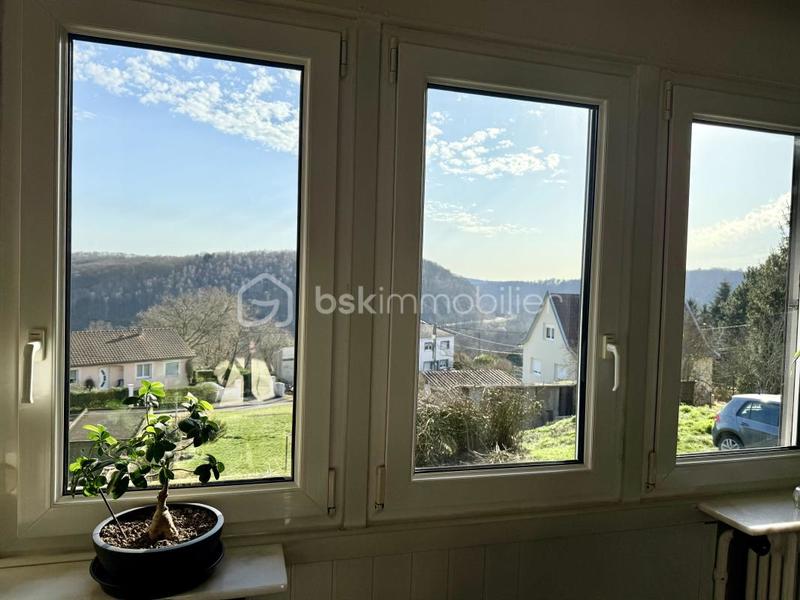 Maison - 99 m² - 5 pièces