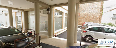 Local commercial - 106 m²