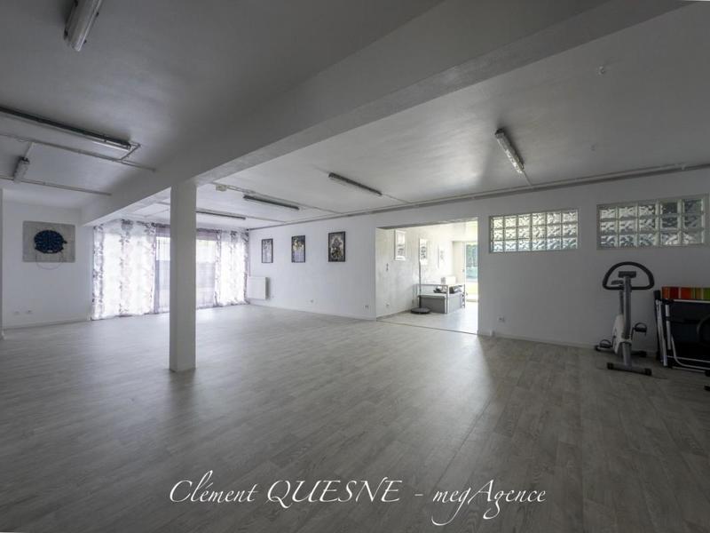 Maison - 254 m² - 5 pièces