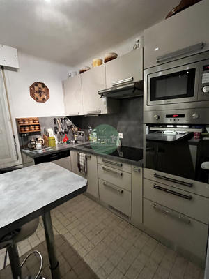 Maison - 215 m² - 8 pièces