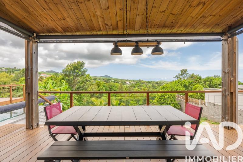 Maison - 130 m² - 4 pièces