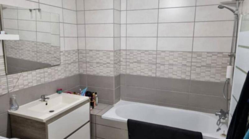 Maison - 80 m² - 6 pièces