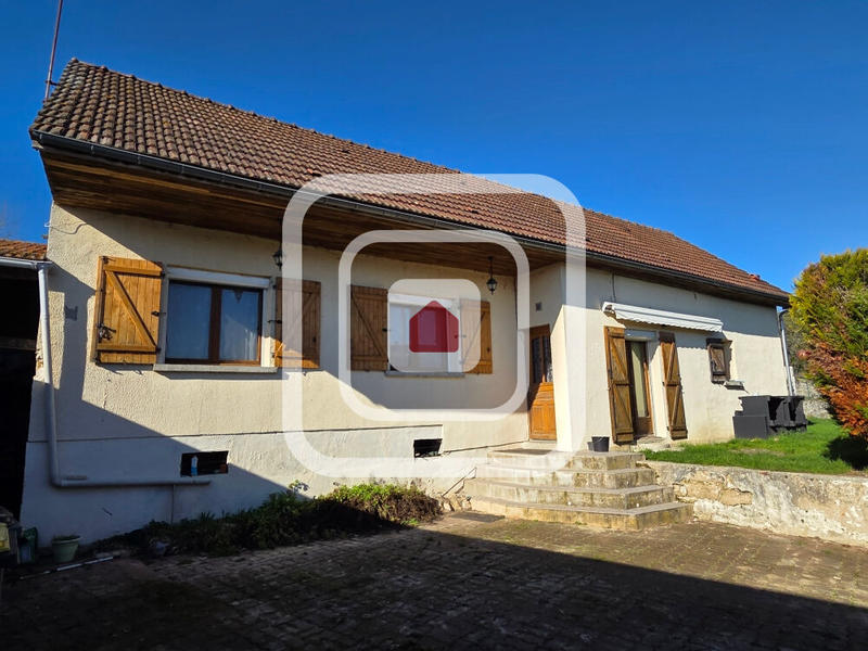 Maison - 94 m² - 5 pièces
