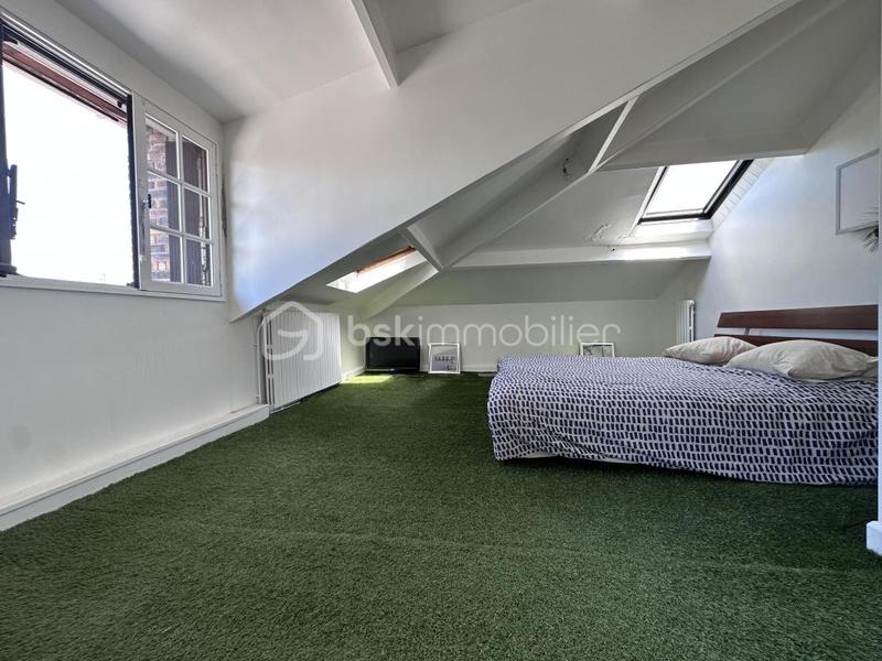 Maison - 227 m² - 7 pièces