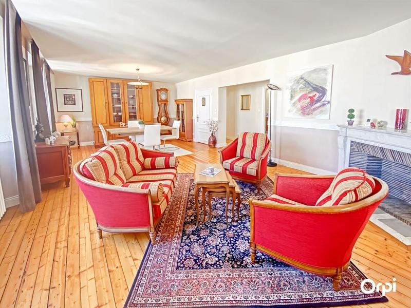 Appartement - 99 m² - 2 pièces