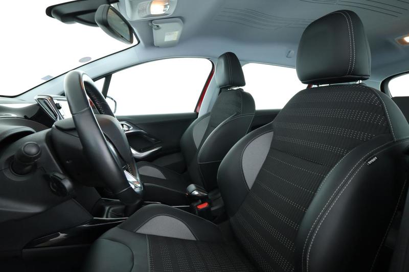 Peugeot 2008 1.2 PureTech Allure 110 ch