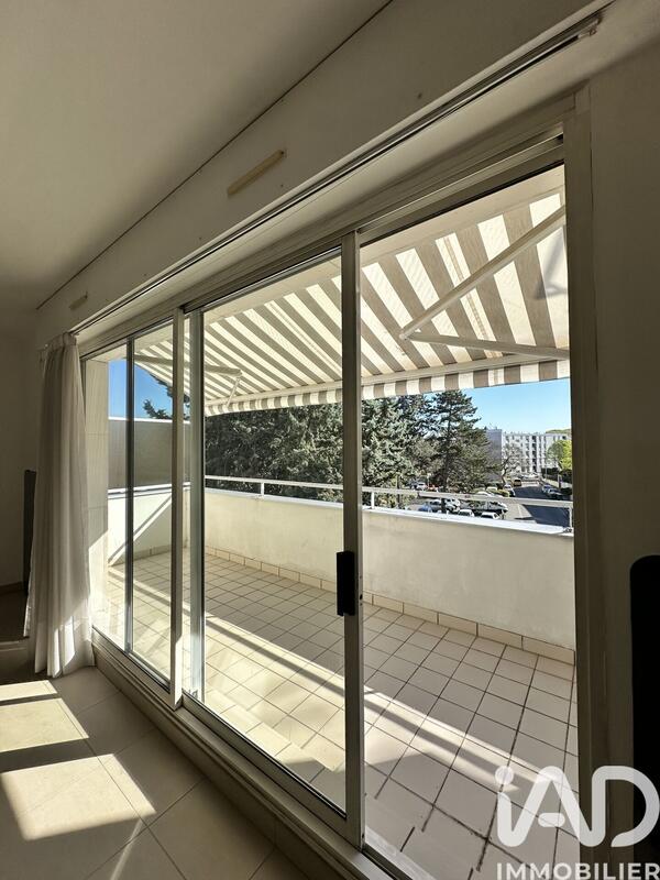 Appartement - 94 m² - 5 pièces