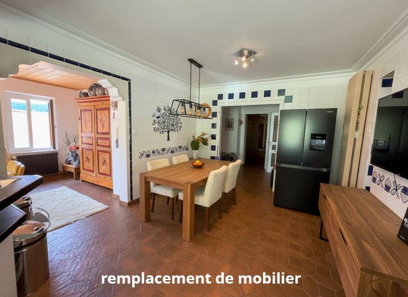 Appartement - 185 m² - 6 pièces