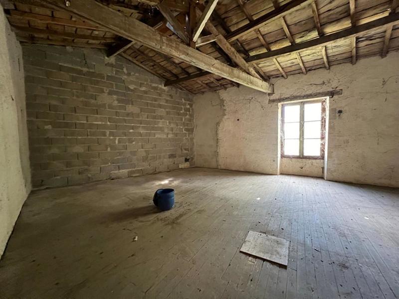 Maison - 137 m² - 8 pièces